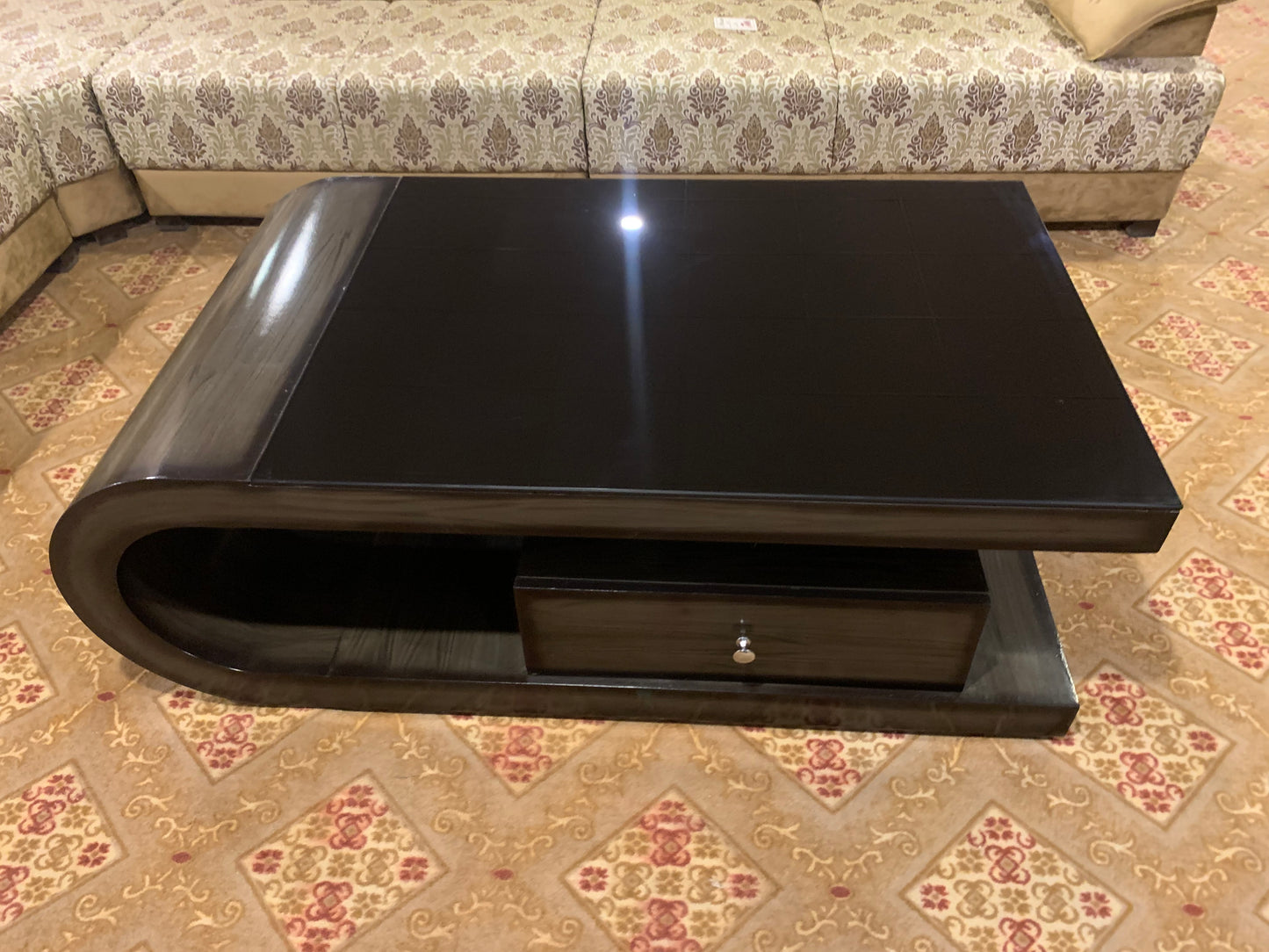 D Shape Center Table