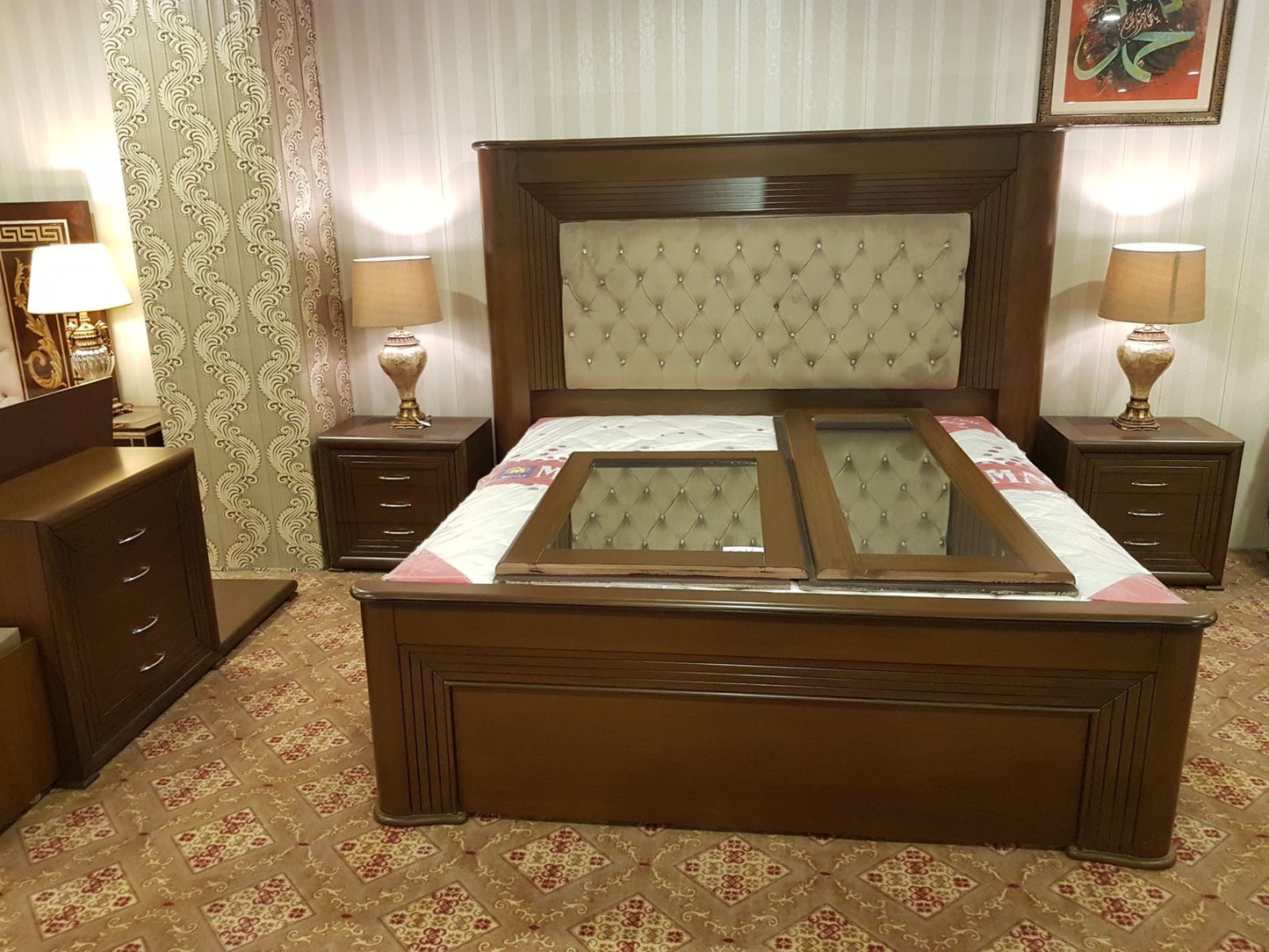 Bed Set Pillar Design