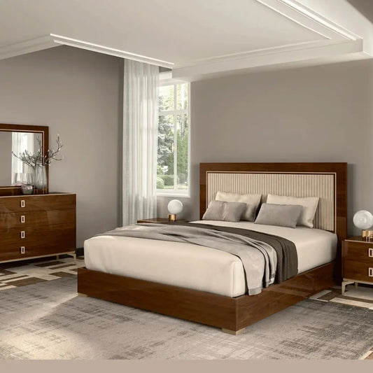 Bed Set in Solid Wood