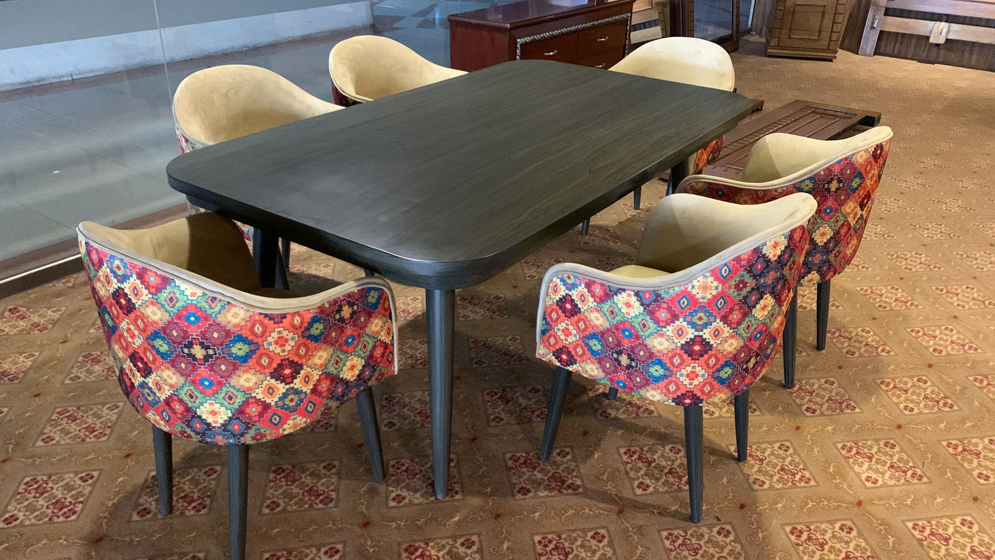 6 Chair Dinning Table