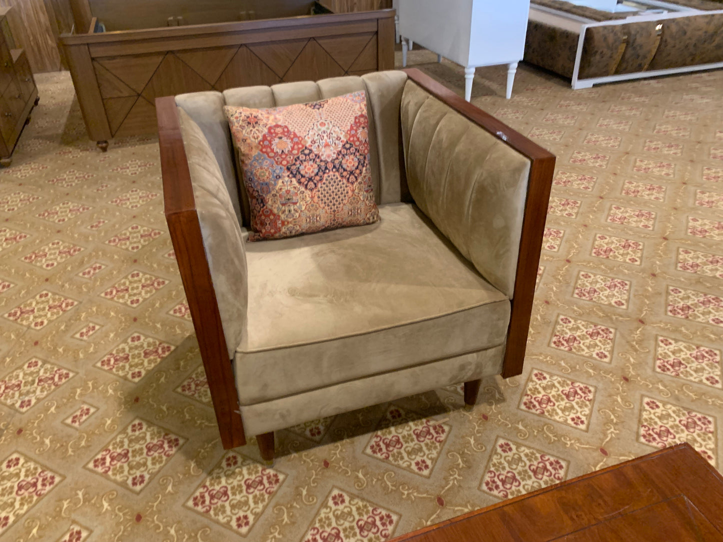 Econo Sofa Set With Table.