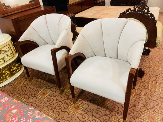 Smart Chairs Set Without Table .