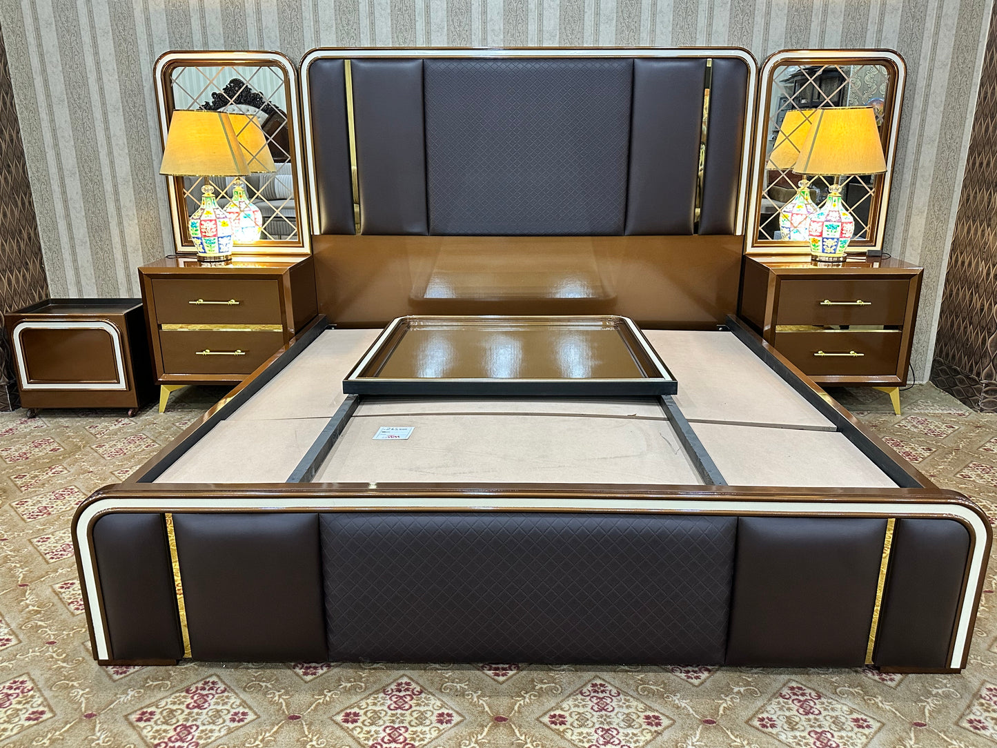 Bed Set Brass n Deco